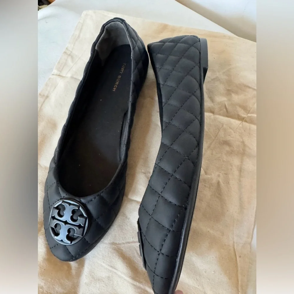 Tort Burch Chelsea Quilted Ballet flats - Picture 2 of 3